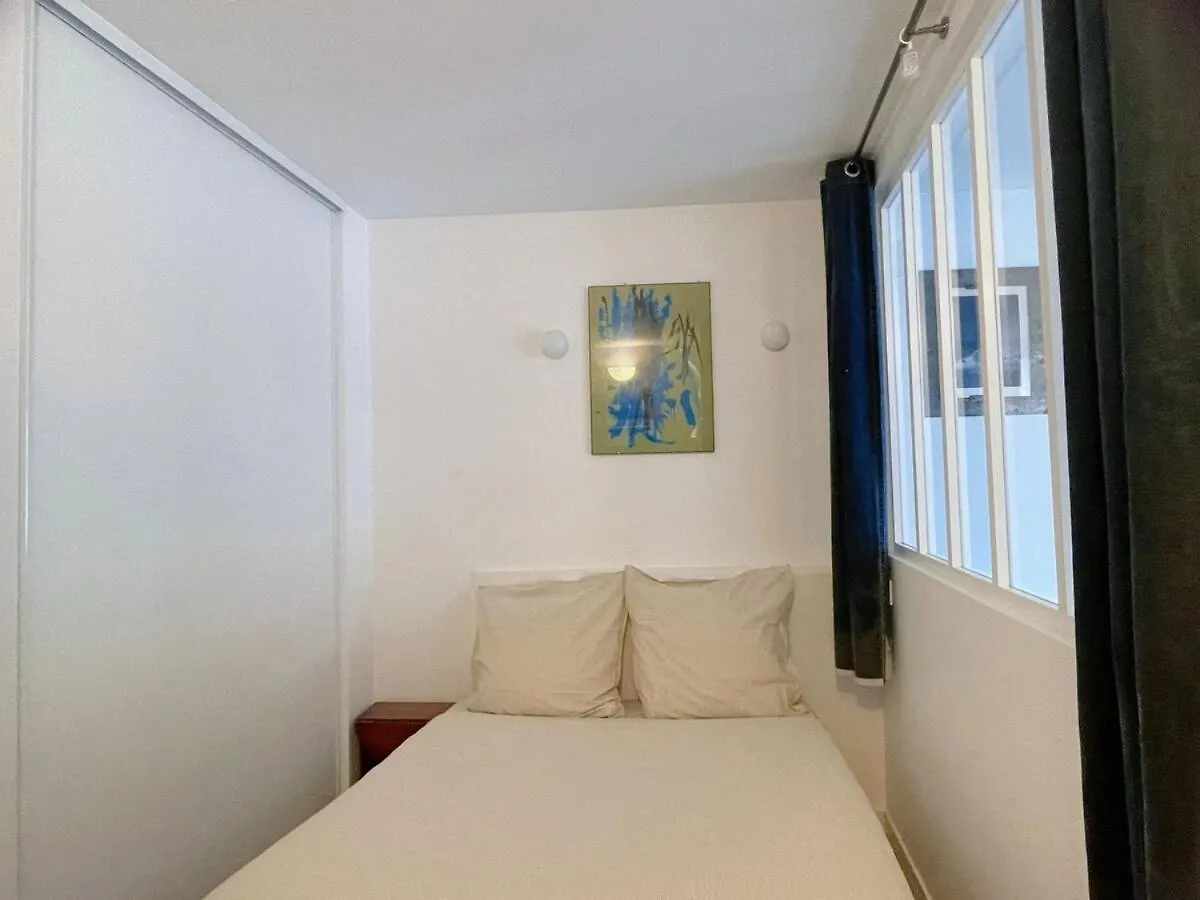 Nice Cocoon With Balcony 巴黎 0*,  法国